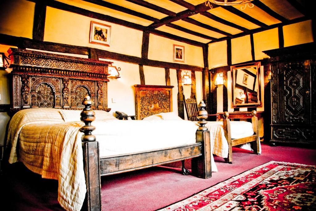 Mermaid Inn Rye Room photo